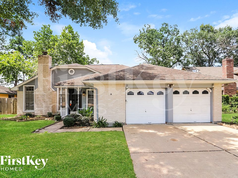 1st image of 15422 Pebble Lake Dr