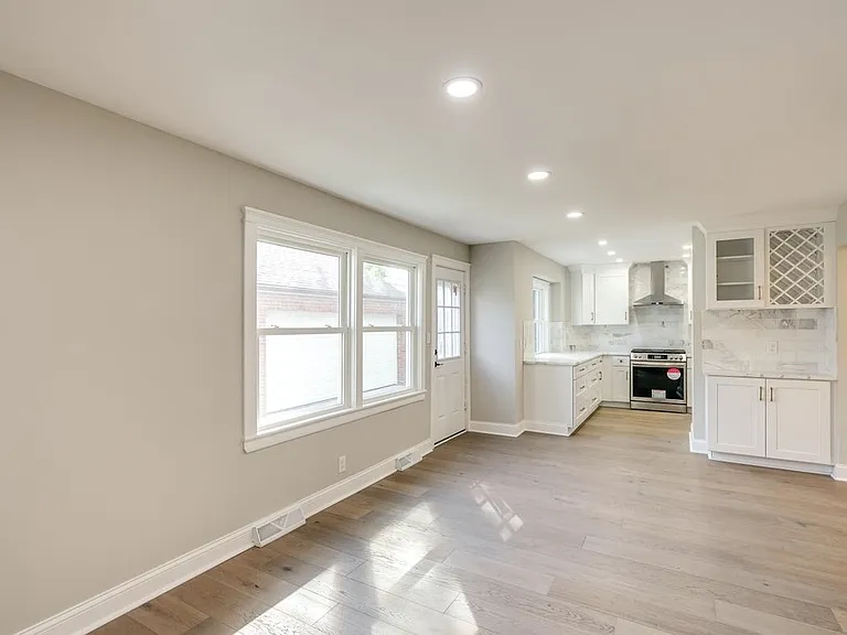 23914 Edgehill Dr — Photo 24