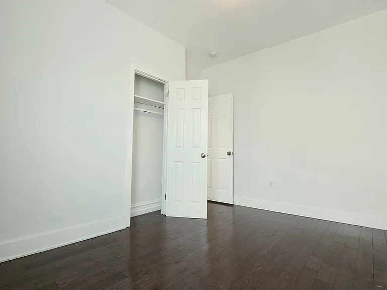 181 Lexington Ave #2E — Photo 2