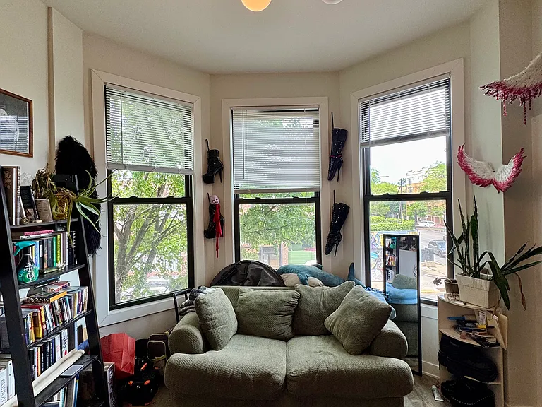 3203 W Armitage Ave #2F — Photo 5