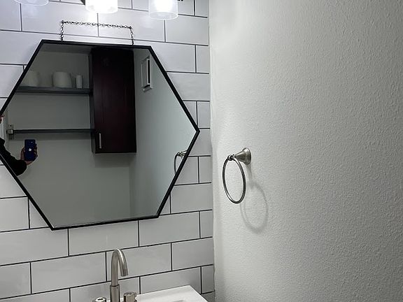 3rd image of 2018 W Rundberg Ln APT 16C