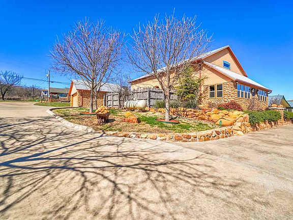 5th image of 124 W Lake Dr
