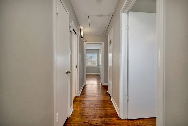 2509 Wayside Ave — Photo 10