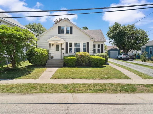 17 McKean Street, Nashua, NH 03060