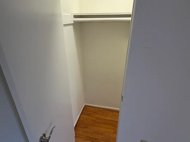 4444 Whitsett — Photo 15