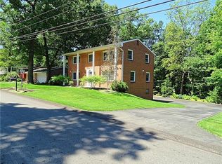 1031 Mt View Vlg, Greensburg, PA 15601