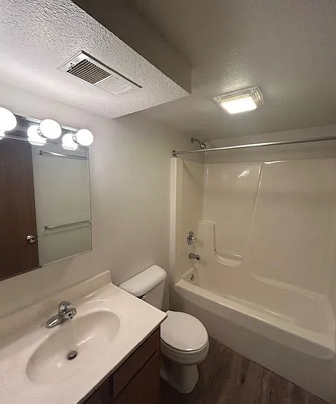 Spansail Apartments — Photo 6