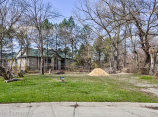 31844 Bay Ct, Westland, MI