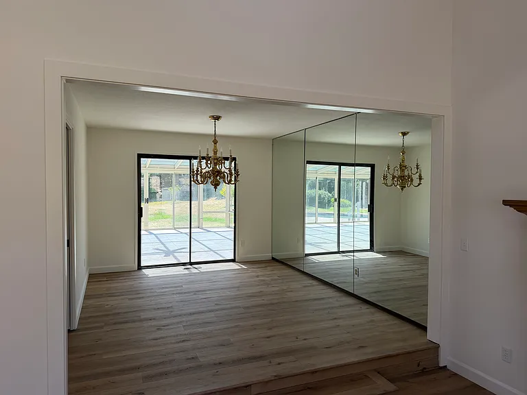 427 Bloom Ln — Photo 11