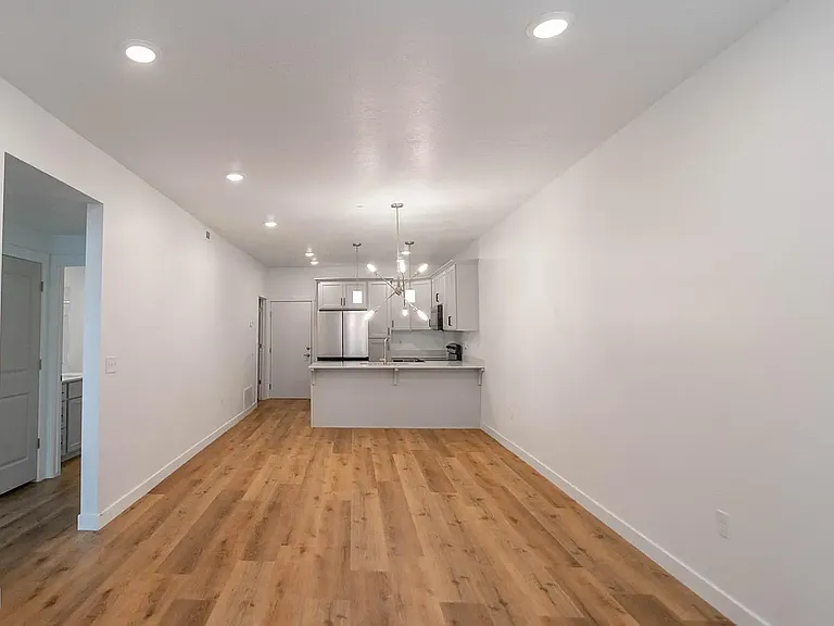 Vista View — Photo 14