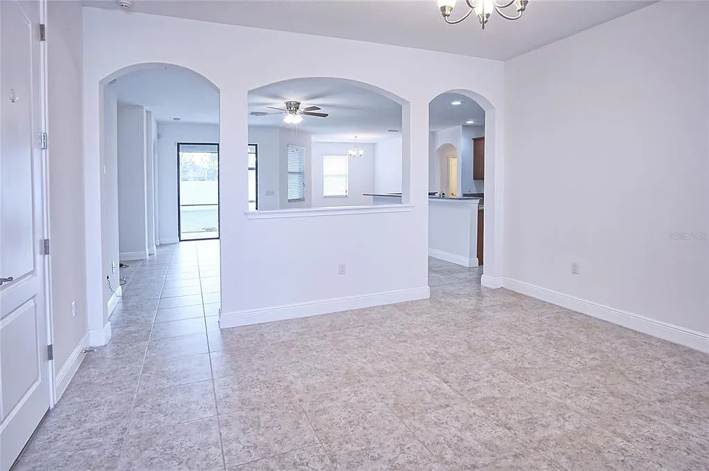 3 bed, 3.0 bath, 2229 sqft, $2,695 — Photo 3