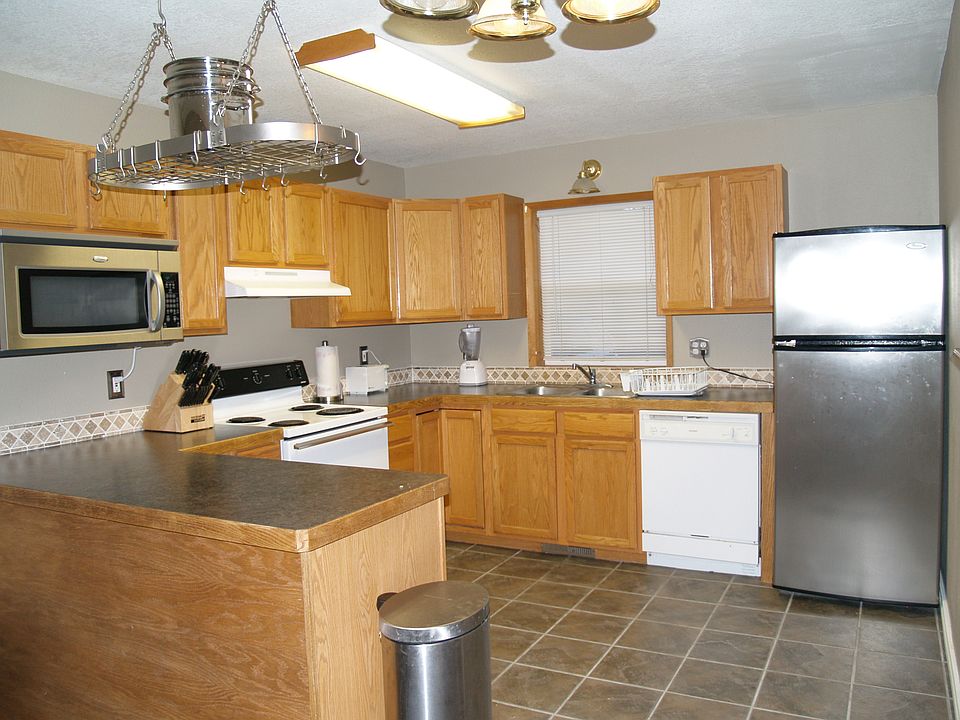 1st image of 1304 Wineglass Ln
