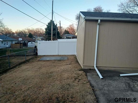 4th image of 7210 S 39th St