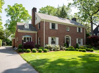27 Wendover Rd, Longmeadow, MA 01106