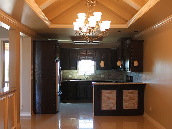 3rd image of 150 Alvarez Ct