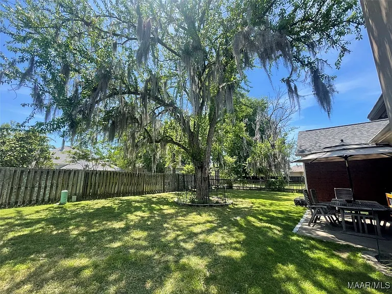 9355 Wrens Way — Photo 39