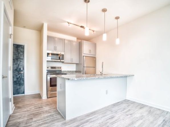 1312 Bainbridge St #205