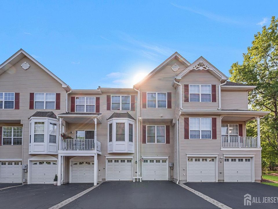 1st image of 20 Windham Ct