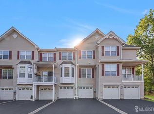 20 Windham Ct, Flemington, NJ 08822