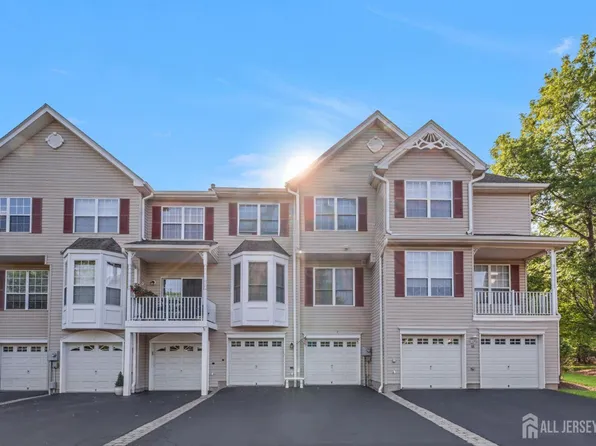 20 Windham Ct, Flemington, NJ 08822