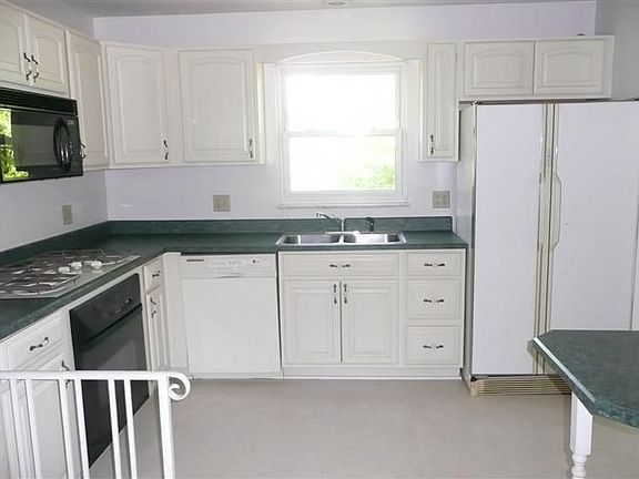 4th image of 9178 Cherry Blossom Ln
