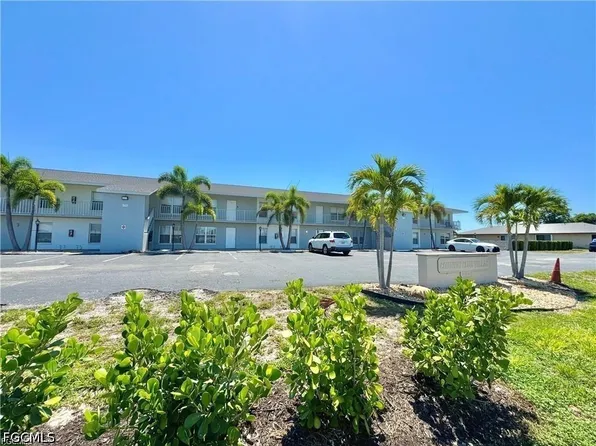 3705 Country Club Blvd APT 4, Cape Coral, FL 33904