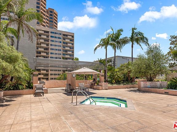 3rd image of 10490 Wilshire Blvd APT 1702