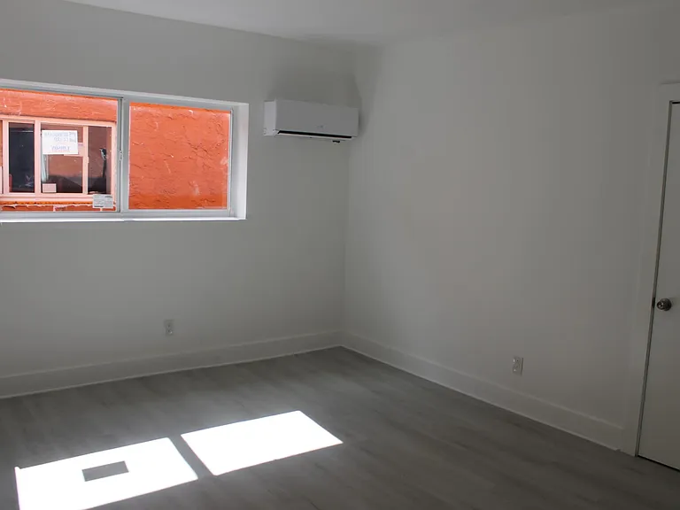 The Andes Apartments — Photo 113
