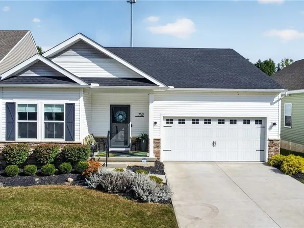 752 Hampshire Ct, Amherst, OH 44001