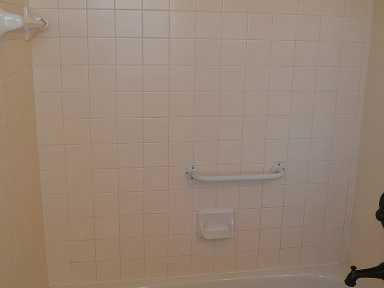 8515 Pine Tree Blvd — Photo 9