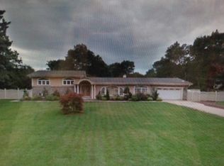 222 Suburban Ave, Deer Park, NY 11729