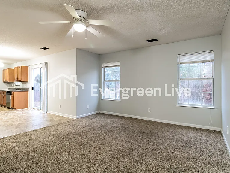 486 Fox Trot Dr — Photo 3