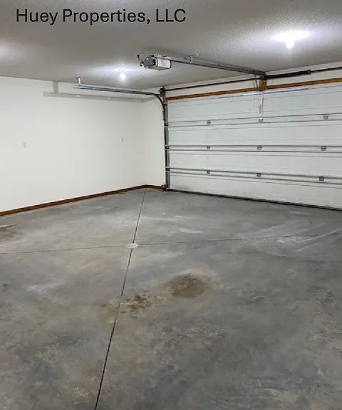 2 car -- large -- garage