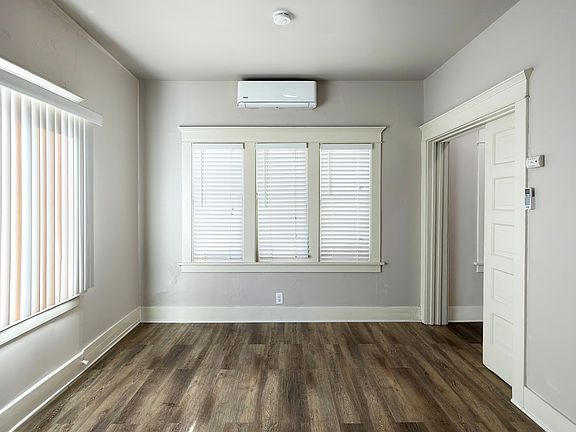 3rd image of 625 E Broadway APT A