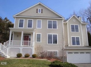 23 Independence Cir, Southbury, CT 06488