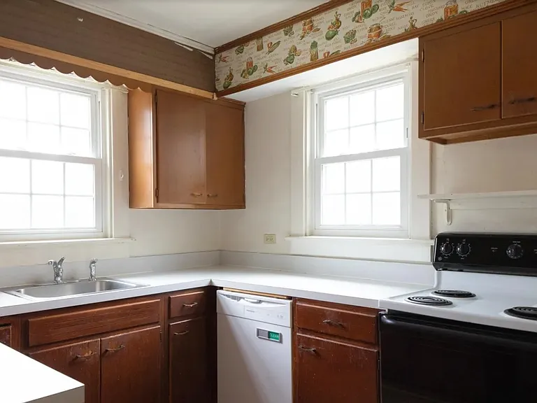 2203 Stadium Rd — Photo 17