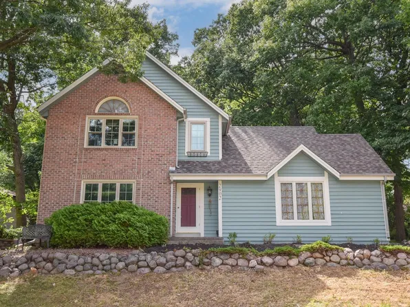 2902 Berkshire DRIVE, Waukesha, WI 53188