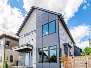 8740 Morgan Dr, Fishers, IN