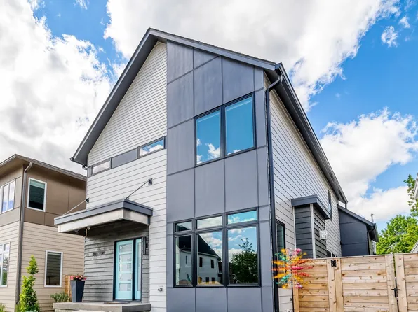 8740 Morgan Dr, Fishers, IN 46038