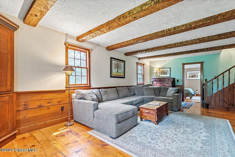 3rd image of 142 Jones Road