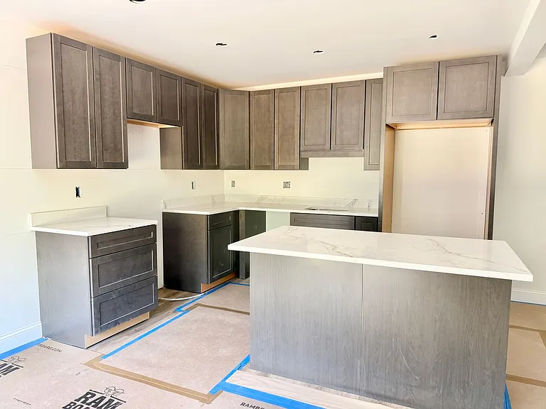 190 Center Rd — Photo 24