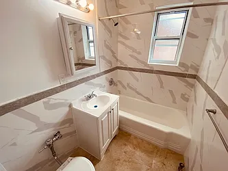 Rented by Silverstein Collection LLC 