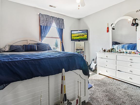 5th image of 3744 Higgins Park South St
