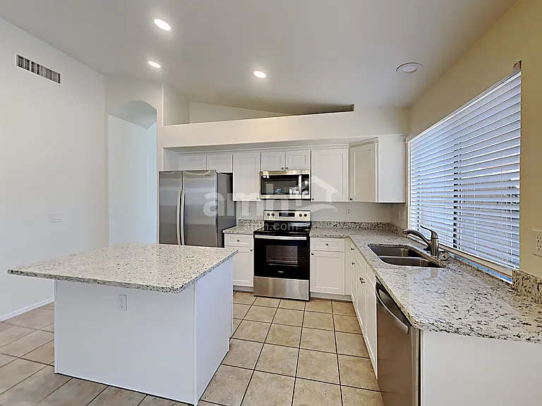 15142 W Eureka Trl — Photo 3