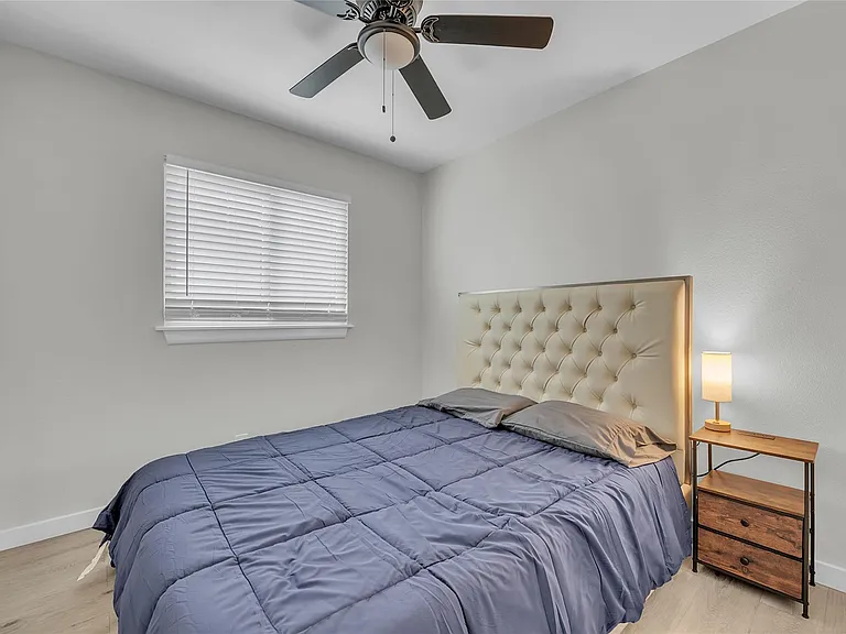 3400 Laguna Dr — Photo 19