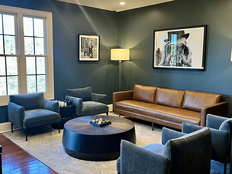 Eagle View Luxury Apartments — Photo 78