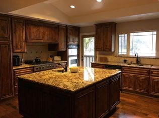 10650 Lone Star Rd, Auburn, CA 95602