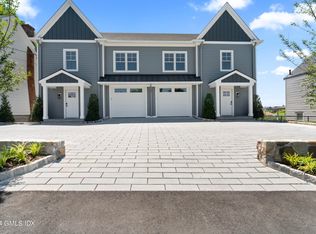 14 William St W, Greenwich, CT 06830