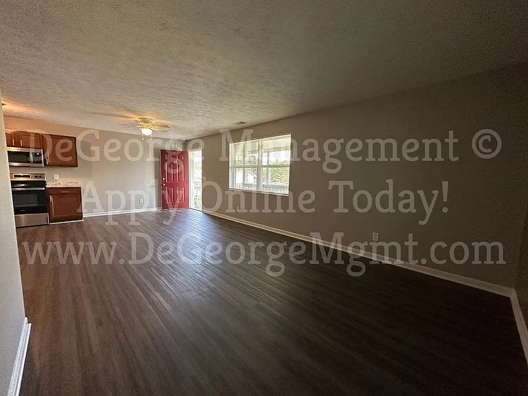 Burdick Estates Apartments — Photo 121