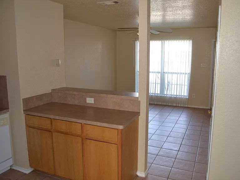 4400 Alan Kent — Photo 5